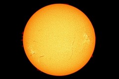 Sonne im H-Alpha Licht (Foto: Marcel Klein)