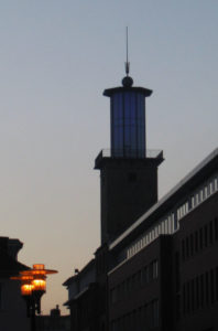 Rathausturm mit Sonnenkugel